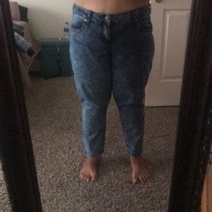 Torrid Sz 18R Acid Wash Jeans